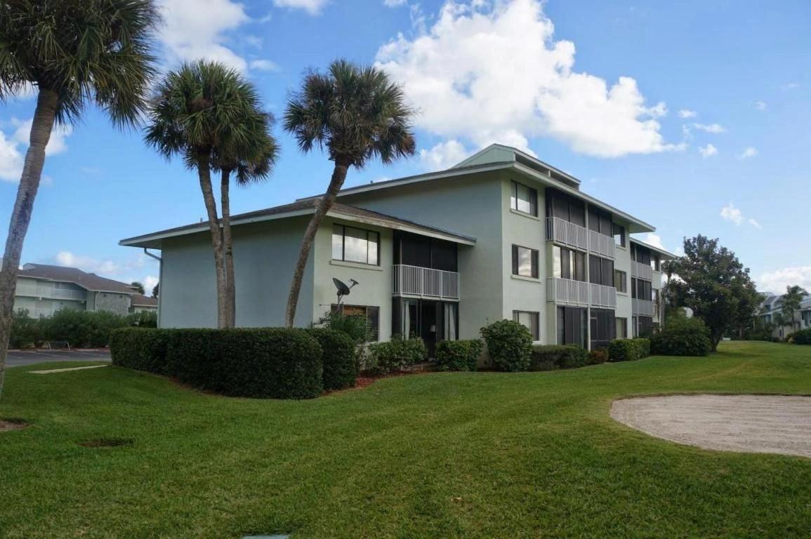 Excellent Beach Front Community, Golf Course, Tennis, Sunny Weather Year Round! Fort Pierce Exterior photo