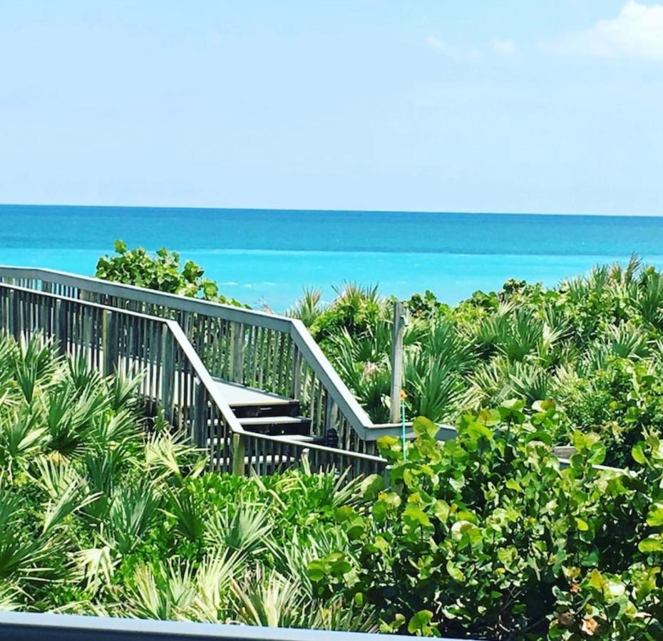 Excellent Beach Front Community, Golf Course, Tennis, Sunny Weather Year Round! Fort Pierce Exterior photo