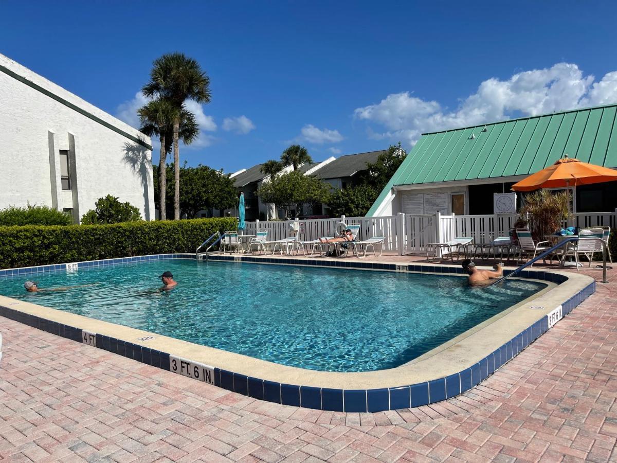 Excellent Beach Front Community, Golf Course, Tennis, Sunny Weather Year Round! Fort Pierce Exterior photo